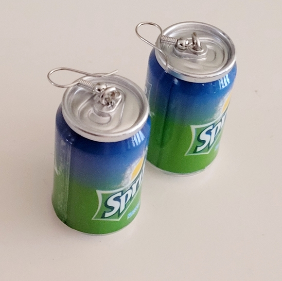 2/$20🌼 Sprite Soda Can Earrings New - Picture 4 of 5